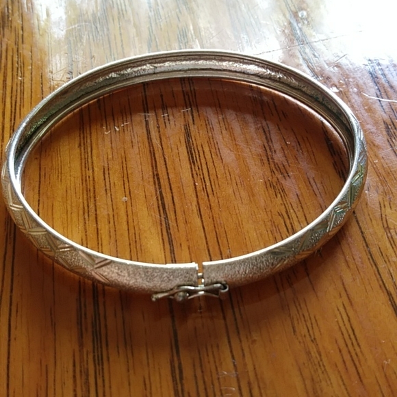 Sterling silver bangle bracelet - Picture 3 of 5